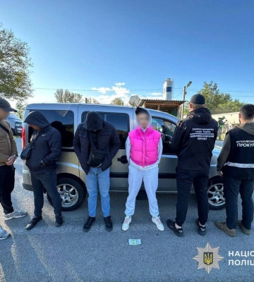 19-річну мешканку Тячівщини затримали за переправку ухилянтів через Тису за кордон