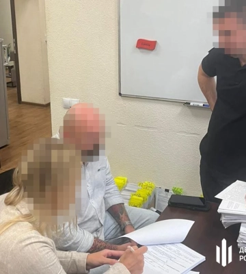 Переплатили ₴4 мільйони: ДБР викрило нові махінації із закупівлею ліжок для військових