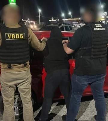 На Закарпатті викрито схему протиправної діяльності та спробу підкупу прикордонника. ФОТОрепортаж