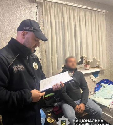 Поліцейські викрили братів-шахраїв з Одещини, які заволоділи 1 млн грн коштів звільнених з полону РФ військовослужбовців