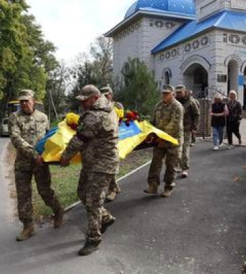 Безвісти зниклий воїн з Полтавщини повернувся додому на щиті