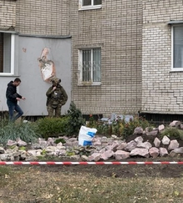 У Сумах – влучання в багатоквартирний будинок