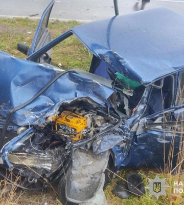 У селі на Львівщині сталася смертельна ДТП за участю легковика та мікроавтобуса. ФОТО