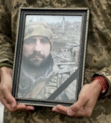 У Рівному попрощалися з полеглим Захисником Дмитром Россохою