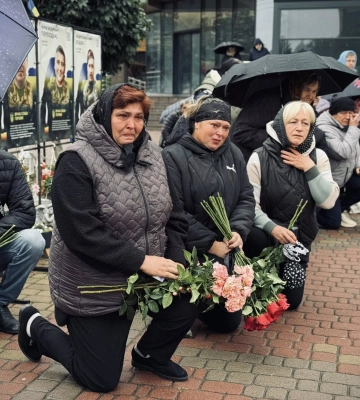 Костопільська громада попрощалася з Анатолієм Корейком, який загинув на Дніпропетровщині