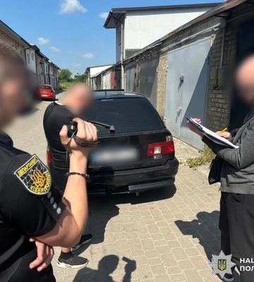 Заволодівали донатами для захисників: на Львівщині судитимуть керівника благодійного фонду і його спільника
