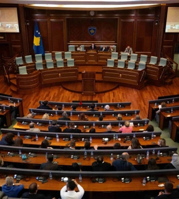 Конституційний суд Косова знову заморозив роботу парламенту