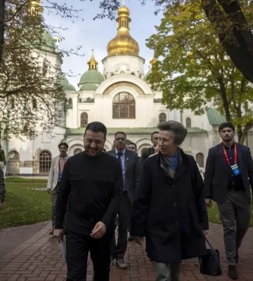 Принцеса Анна таємно відвідала Україну