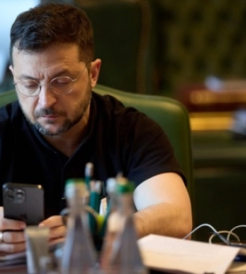 Дев’ятеро загиблих, доля однієї людини невідома: Зеленський після трагедії в Одесі доручив провести перевірку
