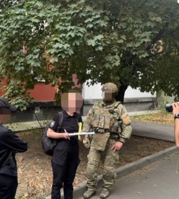 У Дніпрі затримано організаторів схеми дезертирства та втечі за кордон "під ключ", - ДБР. ВІДЕО+ФОТОрепортаж