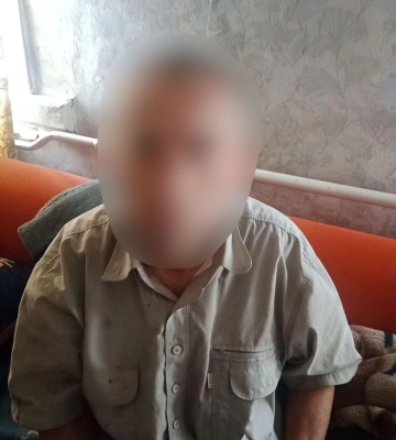 На Київщині поліція затримала чоловіка, який кинувся з ножем на власну матір