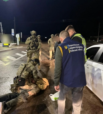 На Київщині викрили схему хабарництва у військкоматі: затримали чоловіка на отриманні $22 тис