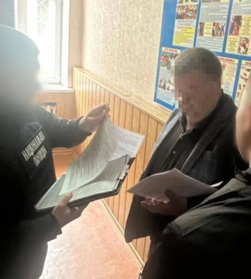 Заступник голови Піщанської ОТГ затриманий за вимагання 9000 доларів за розміщення реклами
