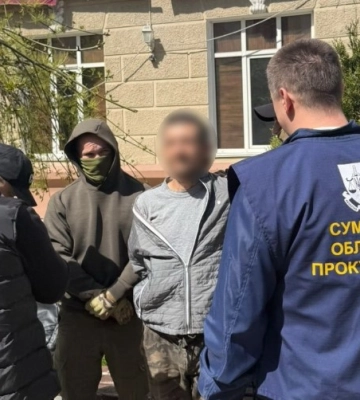 У Сумах судитимуть зрадника, який перевдягався в піксельну форму та збирав дані про ЗСУ для ворога
