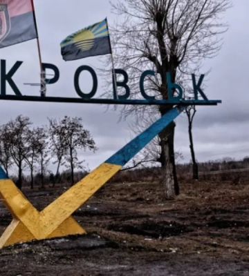 Зеленский присвоил звание городов-героев 16 городам в семи областях