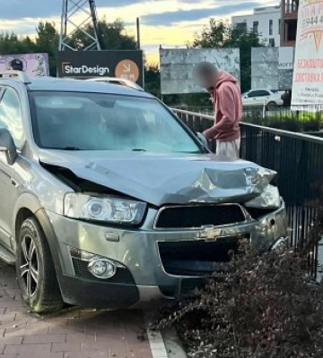 Патрульні Ужгорода зупинили водія-рекордсмена: дві ДТП, керування напідпитку та без прав