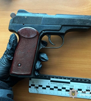 У Житомирі затримано зловмисника, який з пістолету поранив чоловіка, - поліція