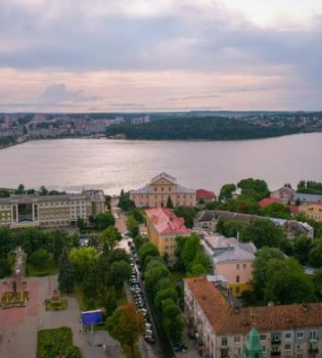Тернополь тоже переименовывали: какое название раньше имел "файный город"
