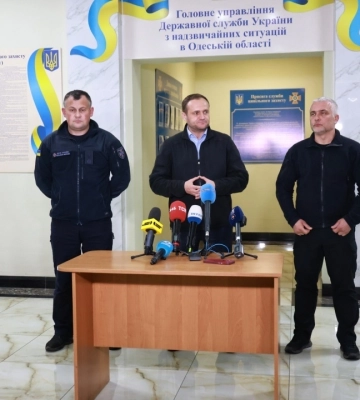 Кулеба за підсумками візиту на Одещину анонсував кадрові зміни