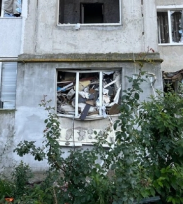 У Луцьку на Озерецькій почали демонтовувати будинок, який знищила атака рф