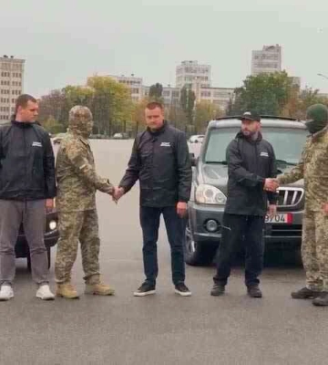 Харьковские волонтеры ОО «Захист держави» передали защитникам подарки