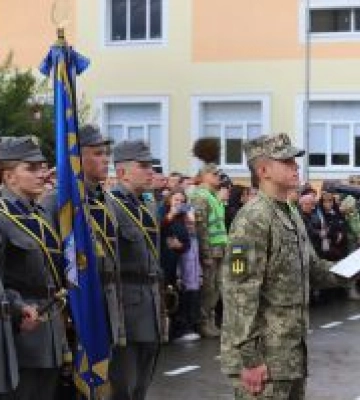 Львівський ліцей імені Героїв Крут прийняв присягу від 189 ліцеїстів, серед них – 14 дівчат