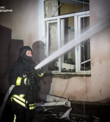 РФ масовано атакувала Одесу ударними безпілотниками: виникла пожежа в депо Укрзалізниці