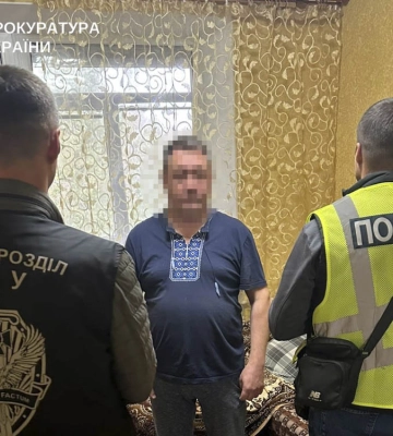 У Харкові викрили посадовця ТЦК, який знімав чоловіків із розшуку – СБУ