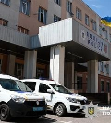 У Полтаві встановили водія, який пошкодив спортмайданчик на вулиці Панянки