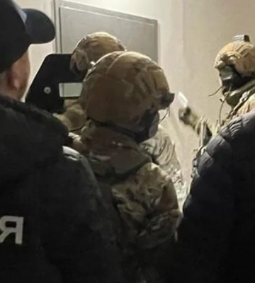 К схеме привлекли должностных лиц горсовета. В Кривом Роге будут судить участников преступной организации за махинации на захоронении военных