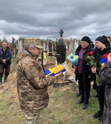 На Дніпропетровщині подружжя чотири дні било сина за непослух: дитина померла (ФОТО)