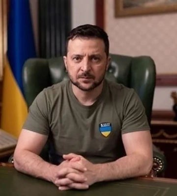 Удар по потягу та вокзалу у Шостці: Зеленський показав наслідки терору рф