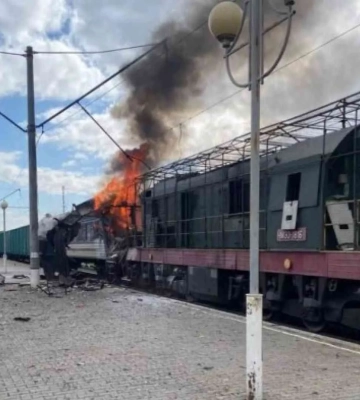 У Шостці внаслідок ворожих ударів по потягах поранено восьмеро людей