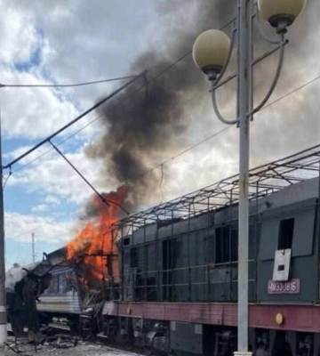 Атакували у момент евауації: ворог двічі вдарив по вокзалу Шостки на Сумщині (ФОТО, ВІДЕО)