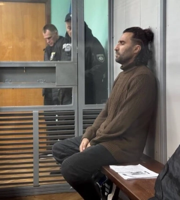 Київ: водія, який побив і залишив без допомоги непритомного велосипедиста, взято під варту