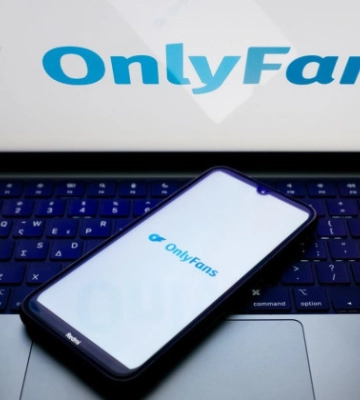 Податкова нарахувала моделі OnlyFans борг понад 100 тисяч гривень — суд виніс рішення у справі