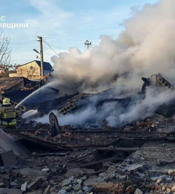 Город в дыму, районы без света и проблемы с транспортом: первые последствия атаки на Львов