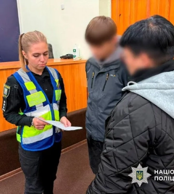 У Києві неповнолітні побили 13-річного школяра на дитячому майданчику