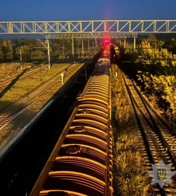На Волині 16-річного хлопця вдарило струмом на даху потяга