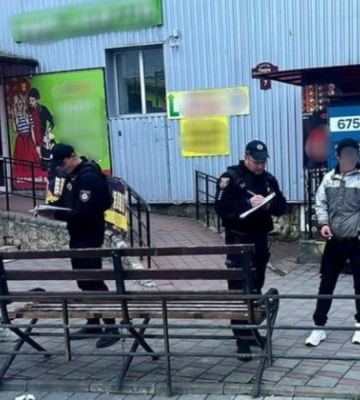 У Вінниці біля торгового центру чоловік вистрілив 21-річному хлопцю в обличчя — його затримали