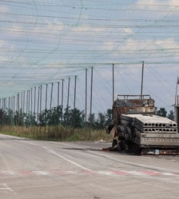 У Краматорську росіяни атакували автівку дроном на оптоволокні