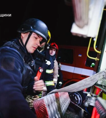 Рашисти вночі атакували ударними дронами Харків — є постраждалі