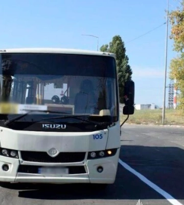 У Києві чоловік кинув бойову гранату в бік маршрутки. Справу передано до суду