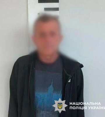 У Києві чоловік кинув бойову гранату в бік маршрутки. Справу передано до суду