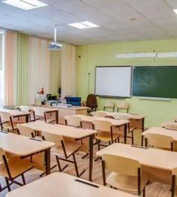 У Полтаві через масовану атаку деякі школи перейшли на онлайн навчання