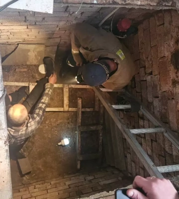 На Прикарпатті рятувальники дістали з підвалу травмованого чоловіка, - ДСНС