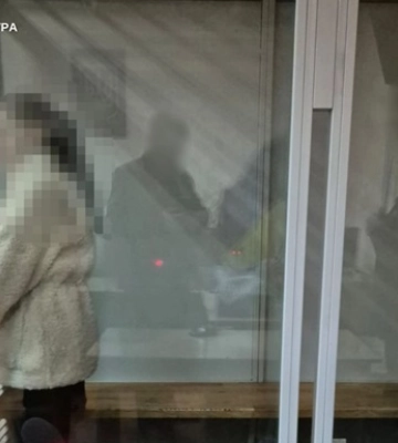 У Дніпрі судили жінку, яка виготовляла та продавала порнографію за участі малолітнього сина