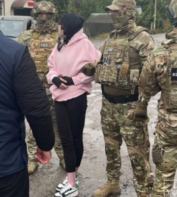 25 тыс. долл. за пересечение границы: в Харьковской области полицейские разоблачили схему выезда военнообязанных. ФОТО