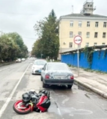 У Рівному 22-річний мотоцикліст травмувався під час обгону