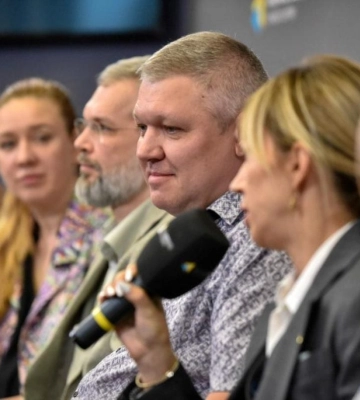 У Києві презентували культурно-мистецький проєкт "Місце спротиву", присвячений фортеці Азовсталь